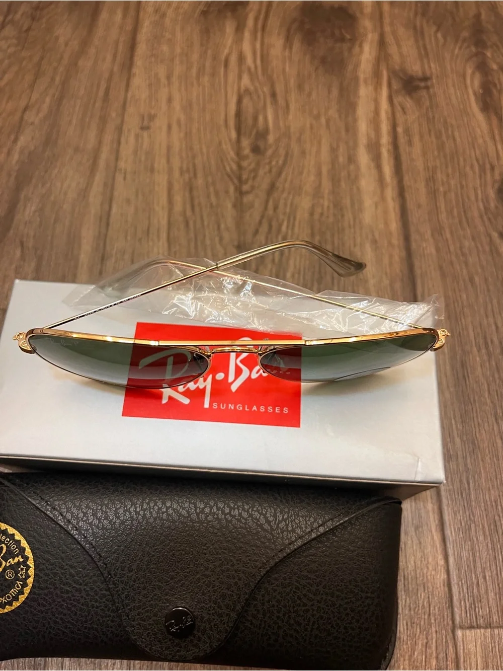 Ray-Ban RB3025 Aviator Large Metal Sunglasses Gold Frame Green Lens Authentic